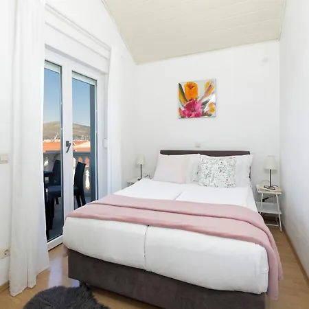 With Parking Space Okrug Gornji, Ciovo - 25259 Апартаменты