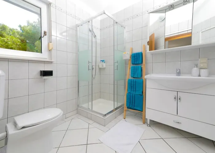 Апартаменты With Parking Space Okrug Gornji, Ciovo - 25259