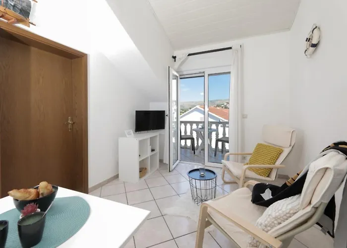 With Parking Space Okrug Gornji, Ciovo - 25259