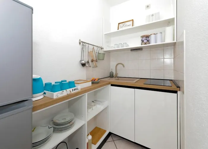 With Parking Space Okrug Gornji, Ciovo - 25259 Апартаменты Трогир