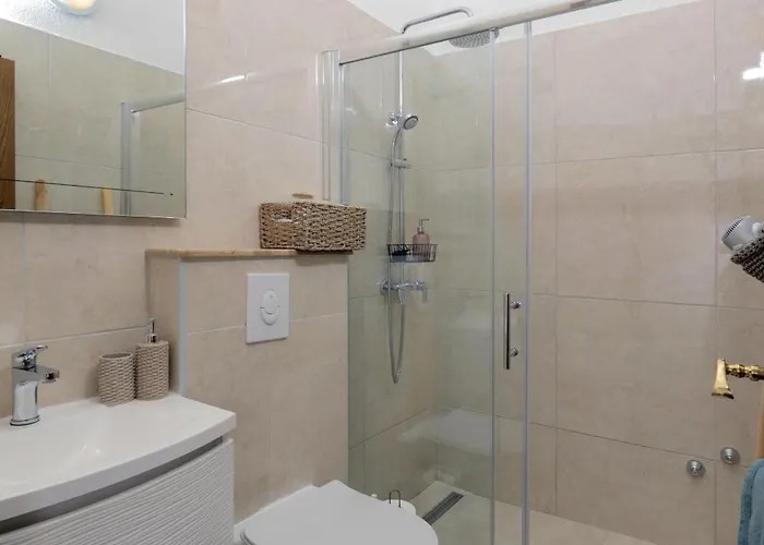 Апартаменты With Parking Space Okrug Gornji, Ciovo - 25259 *