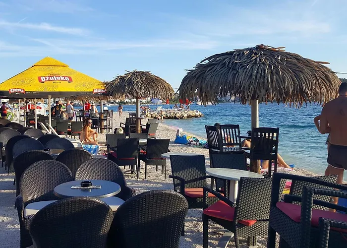 Апартаменты With Parking Space Okrug Gornji, Ciovo - 25259 *